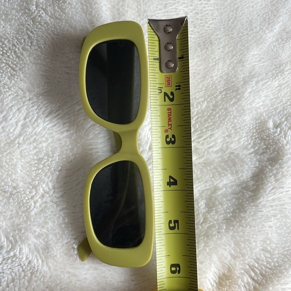 Trendy Rectangular Frame Sunglasses Bundle - Picture 4 of 6